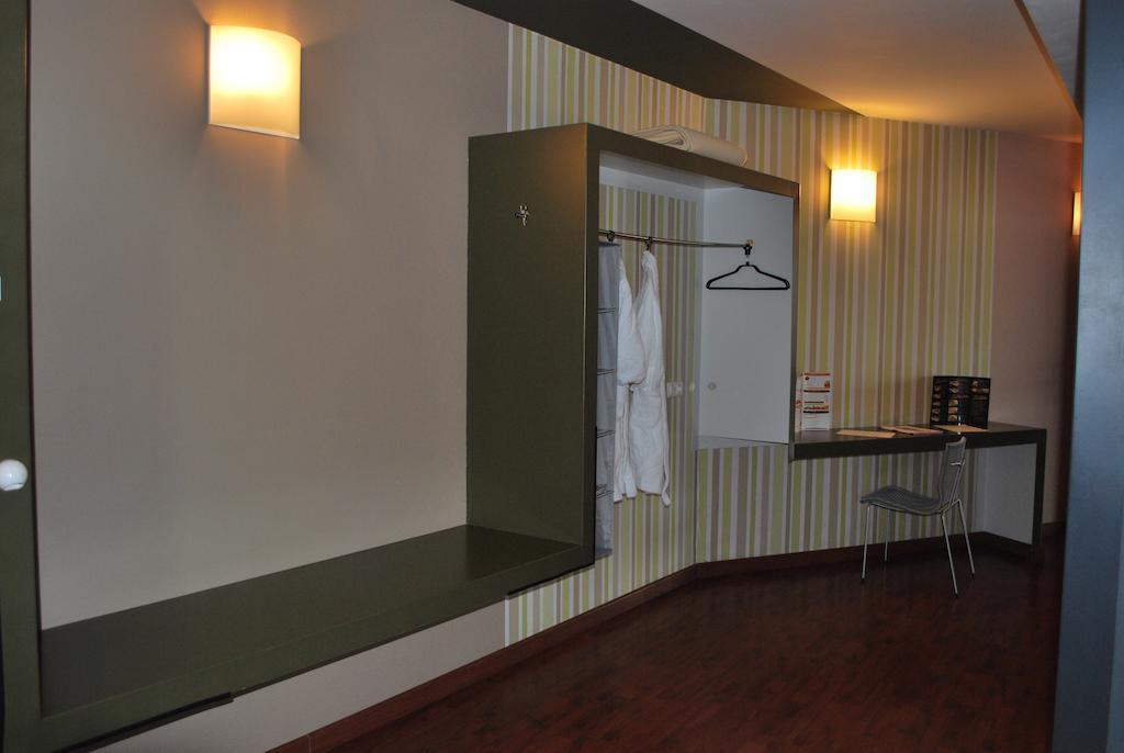 Hotel Ciutat Igualada Rum bild